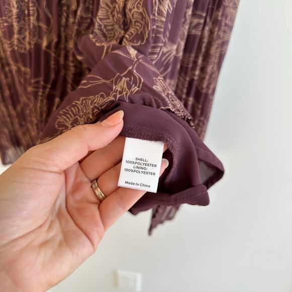 Evereve Hazel Pleated Floral Print Mini Dress Burgundy XS - Picture 6 of 8